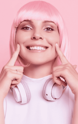 Lotto winner spends $42,000 on new teeth that took nine hours to perfect